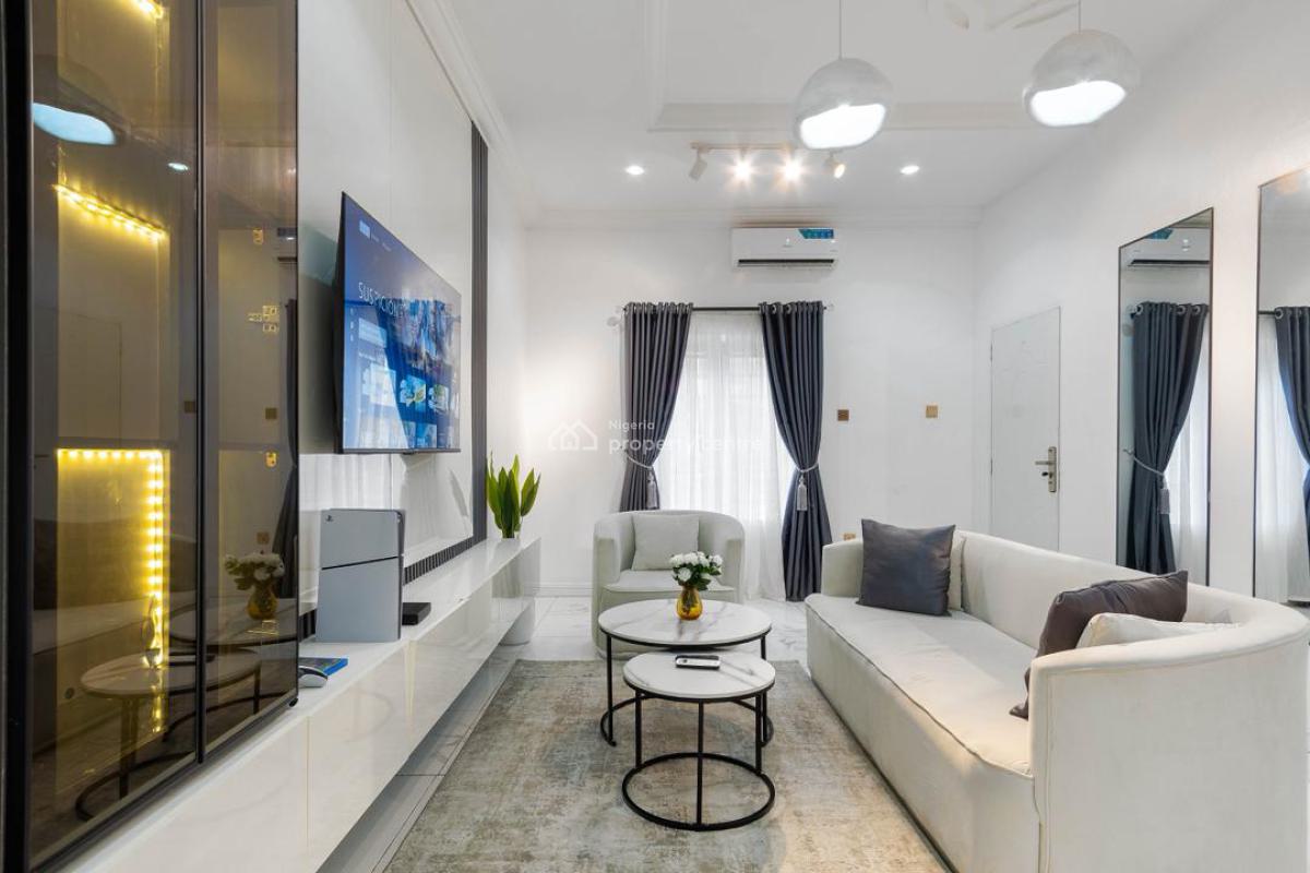 Cozy 1bedroom Apartment with Ps5, Ikate, Lekki, Lagos, Flat / Apartment Short Let