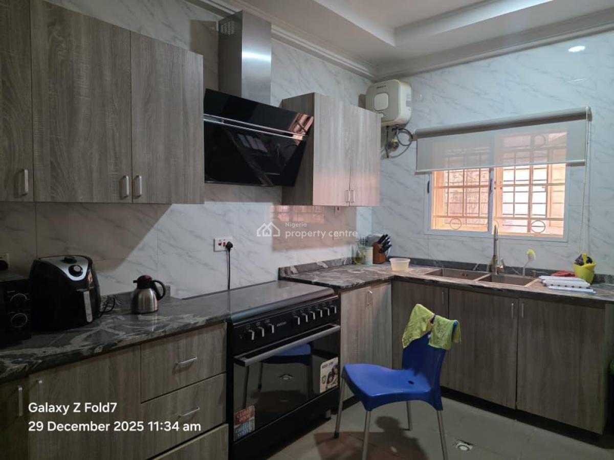 Luxurious 4 Bedroom Terrace with Bq, Guzape District, Abuja, House for Sale