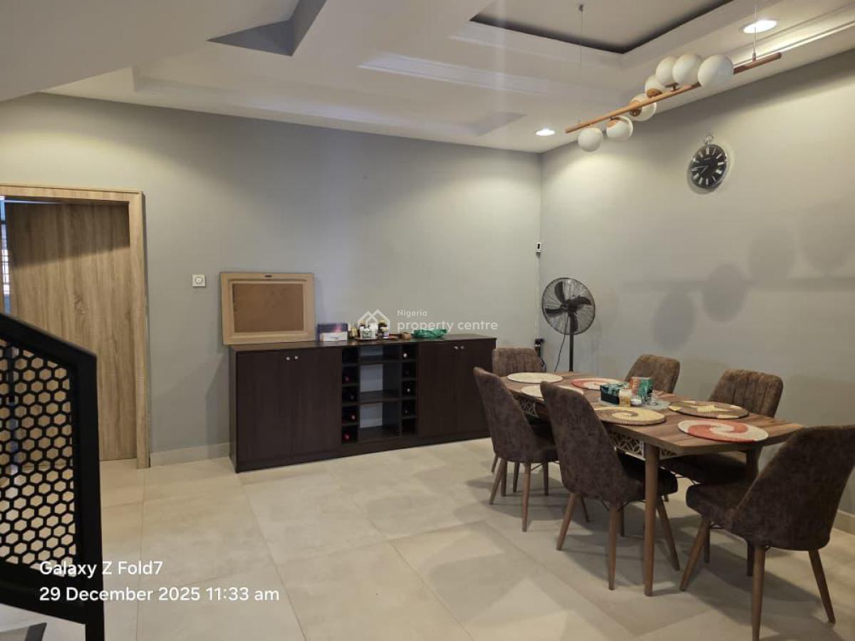 Luxurious 4 Bedroom Terrace with Bq, Guzape District, Abuja, House for Sale