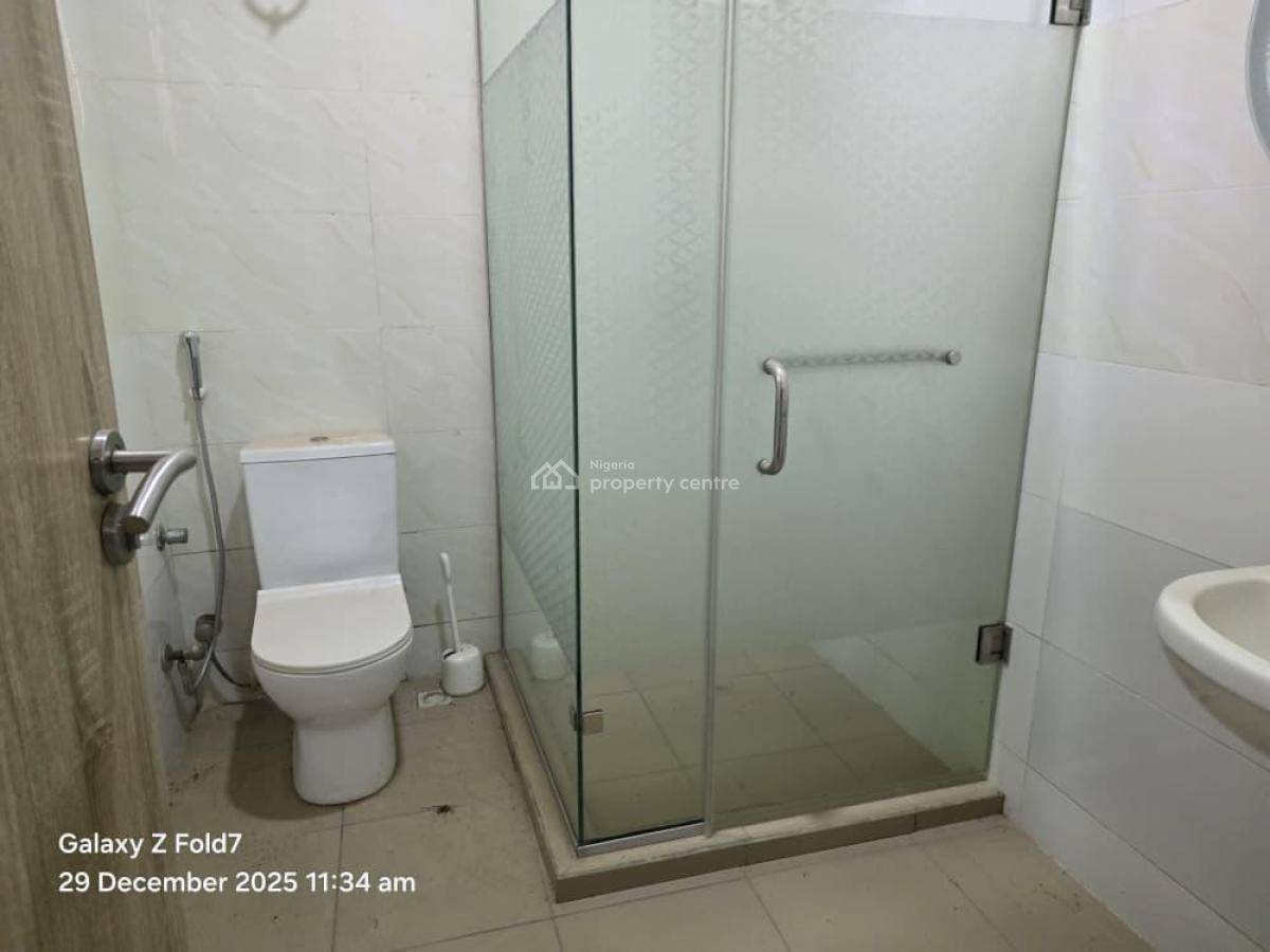 Luxurious 4 Bedroom Terrace with Bq, Guzape District, Abuja, House for Sale