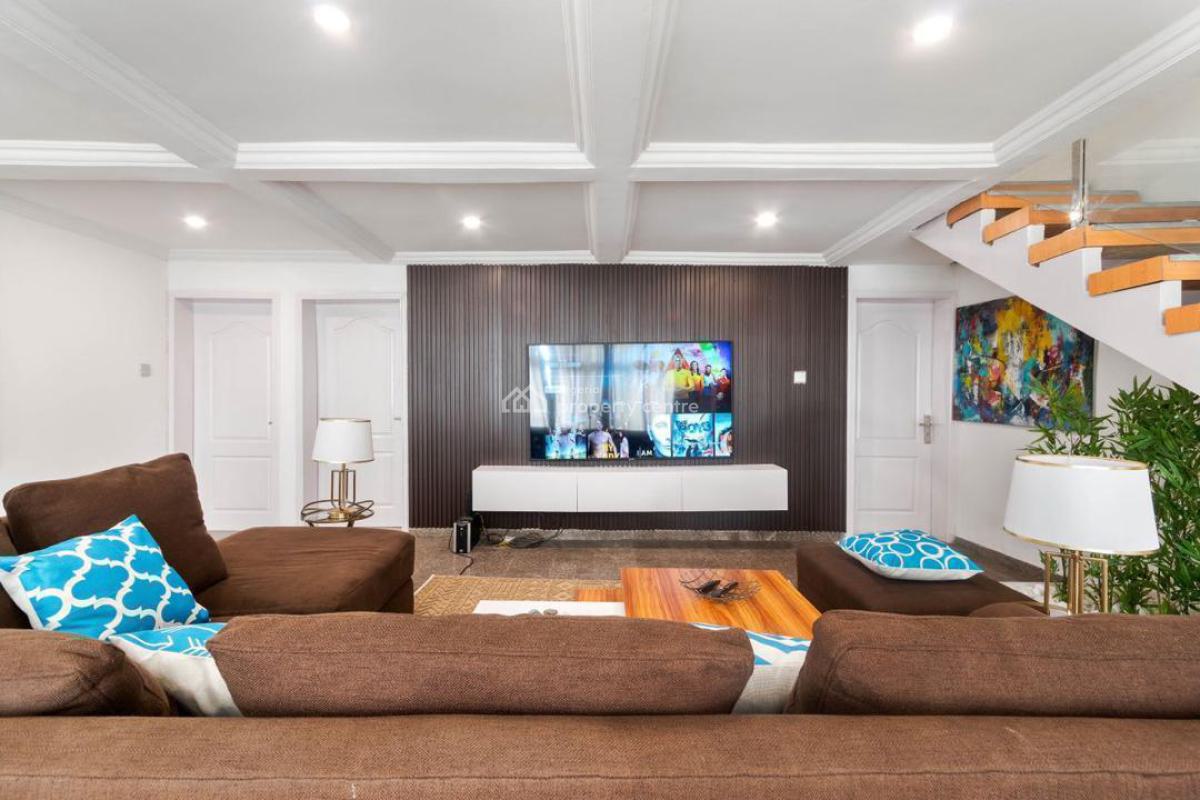 Two Bedroom Waterfront Apartment with Snooker & Gym, Lekki Phase 1, Lekki, Lagos, Flat / Apartment Short Let