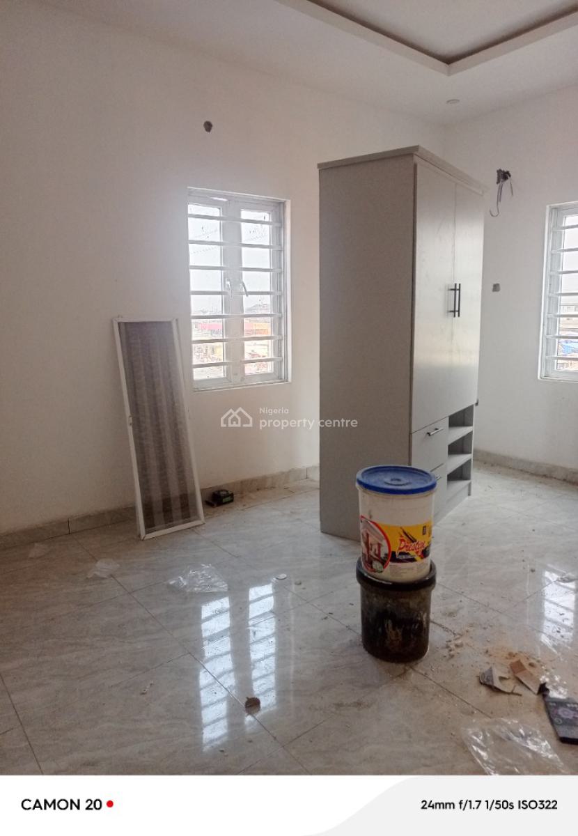 Executive, Standard 2bedrooms Upstairs with Pop, Screeded Walls, Kitch, Ijesha, Surulere, Lagos, Flat / Apartment for Rent