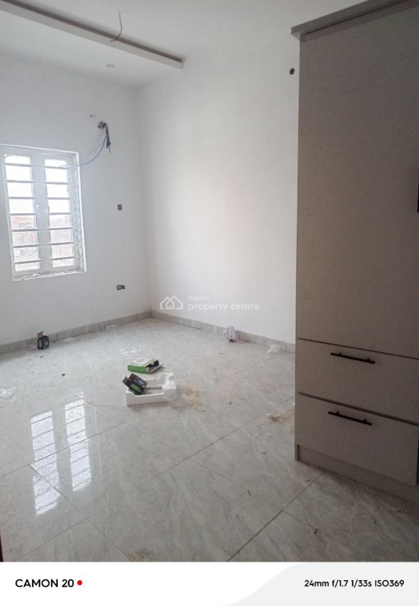 Executive, Standard 2bedrooms Upstairs with Pop, Screeded Walls, Kitch, Ijesha, Surulere, Lagos, Flat / Apartment for Rent