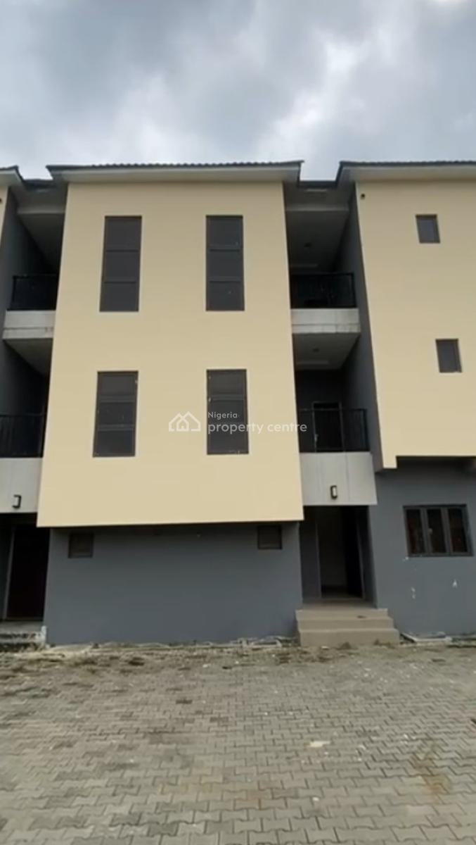 Exclusive 4 Nos of 4 Luxury 4 Bedroom Terrace Duplexes, Guzape Main, Guzape District, Abuja, House for Sale