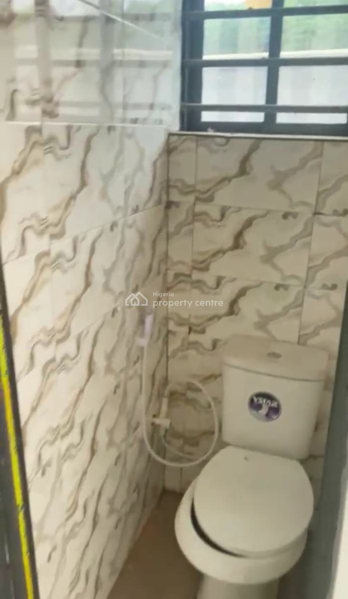 2 Bedroom Flat, Unity, Ologuneru, Ibadan, Oyo, Semi-detached Bungalow for Sale