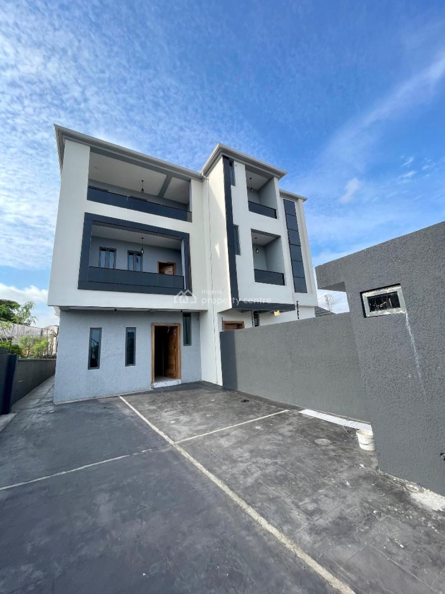 Spacious 5bedroom Semi Detached Duplex with Bq in Lekki Jade 1, Lekki Phase 1,lekki ,lagos ,nigeria., Lekki Phase 1, Lekki, Lagos, Semi-detached Duplex for Sale