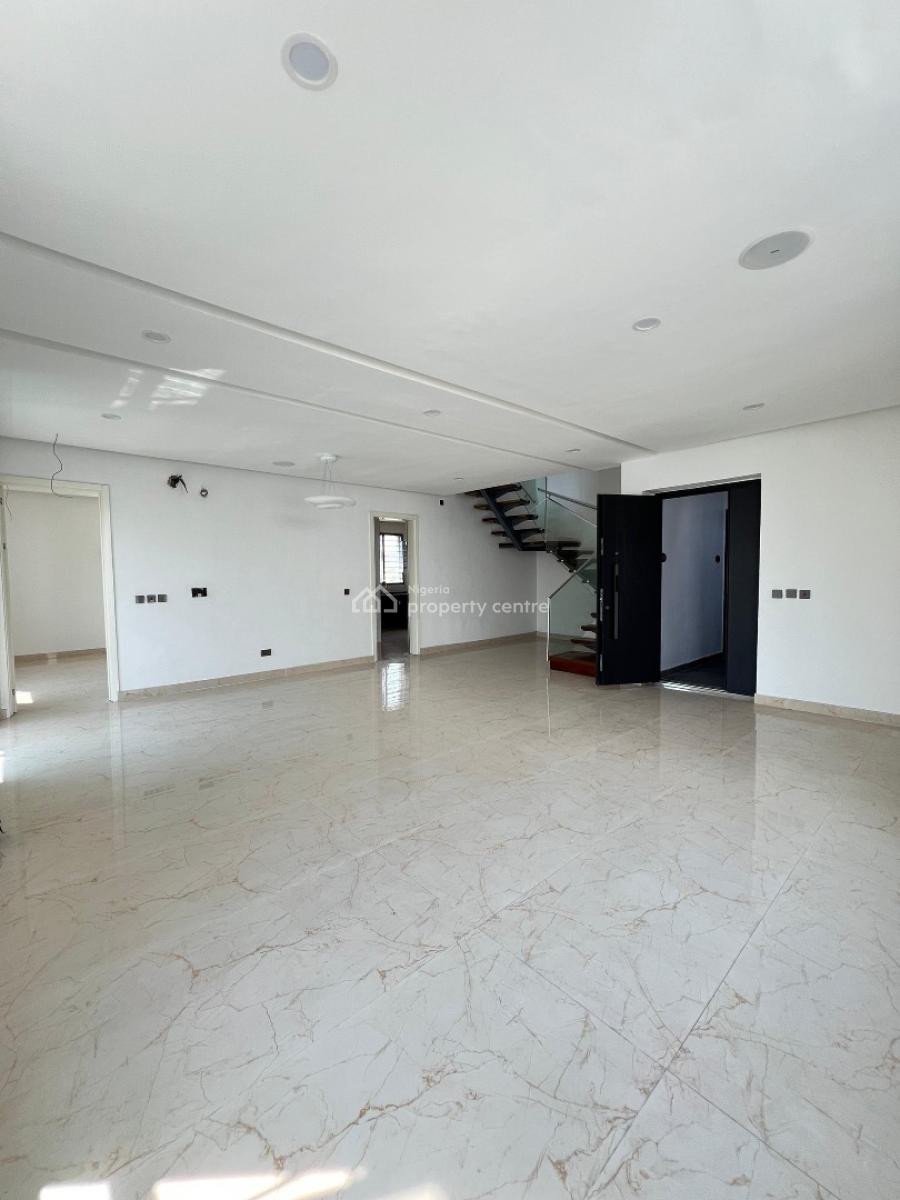Spacious 4 Bedroom Masonite, Lekki Phase 1, Lekki, Lagos, House for Sale