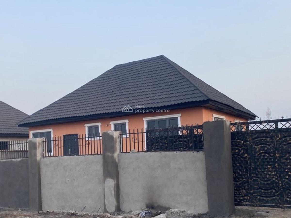 Luxury 2 Bedroom Bungalow Alone in The Compound, Gra Gbessa Opposite Immigration Hq Sauka, Kyami, Abuja, Detached Bungalow for Rent