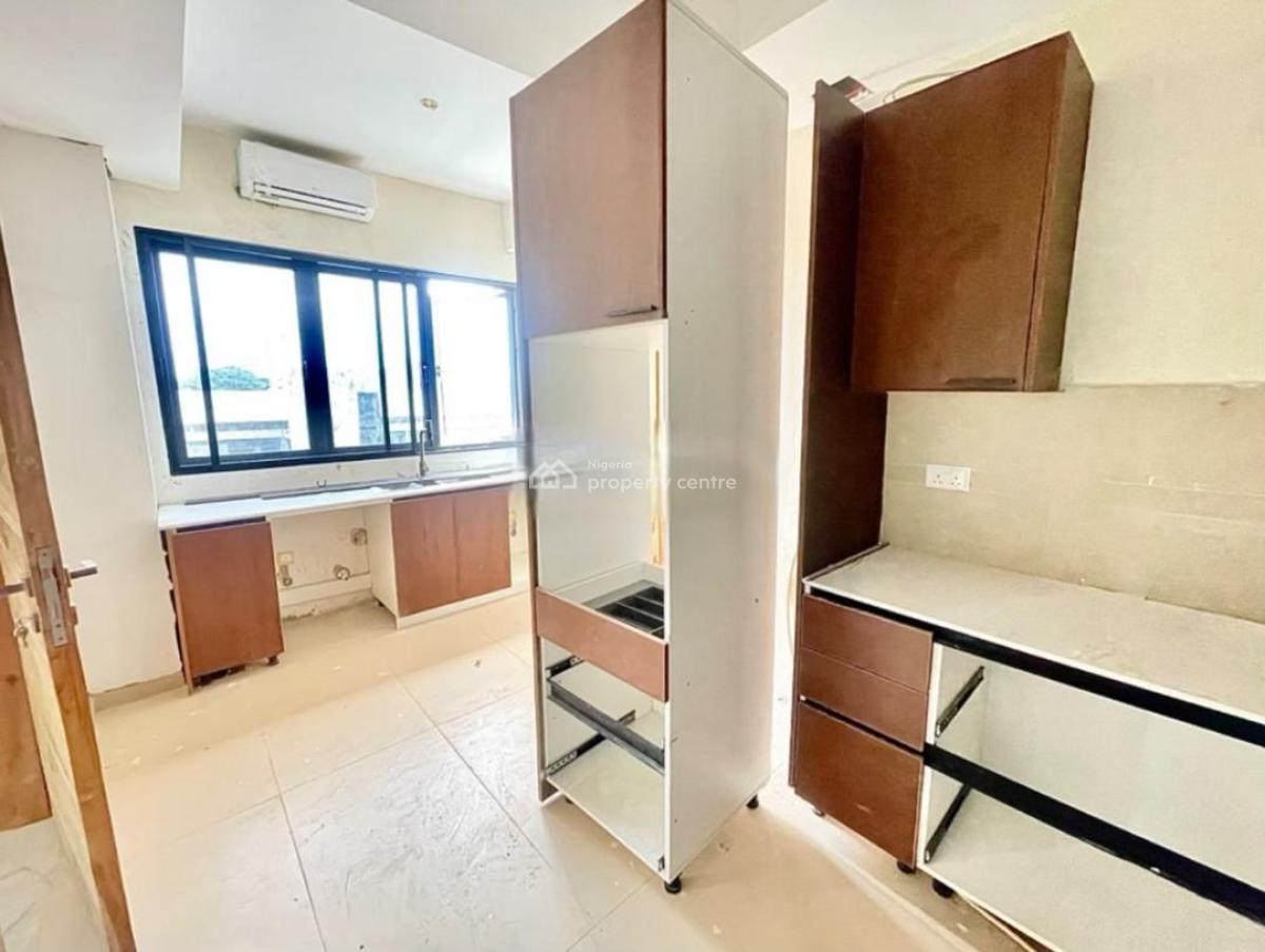 1 Bedroom Apartment with Elevator, Victoria Island (vi), Lagos, Mini Flat (room and Parlour) for Sale