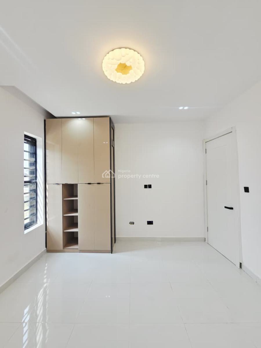 Luxury 2 Bedroom Apartment, Ologolo, Lekki, Lagos, Flat / Apartment for Sale