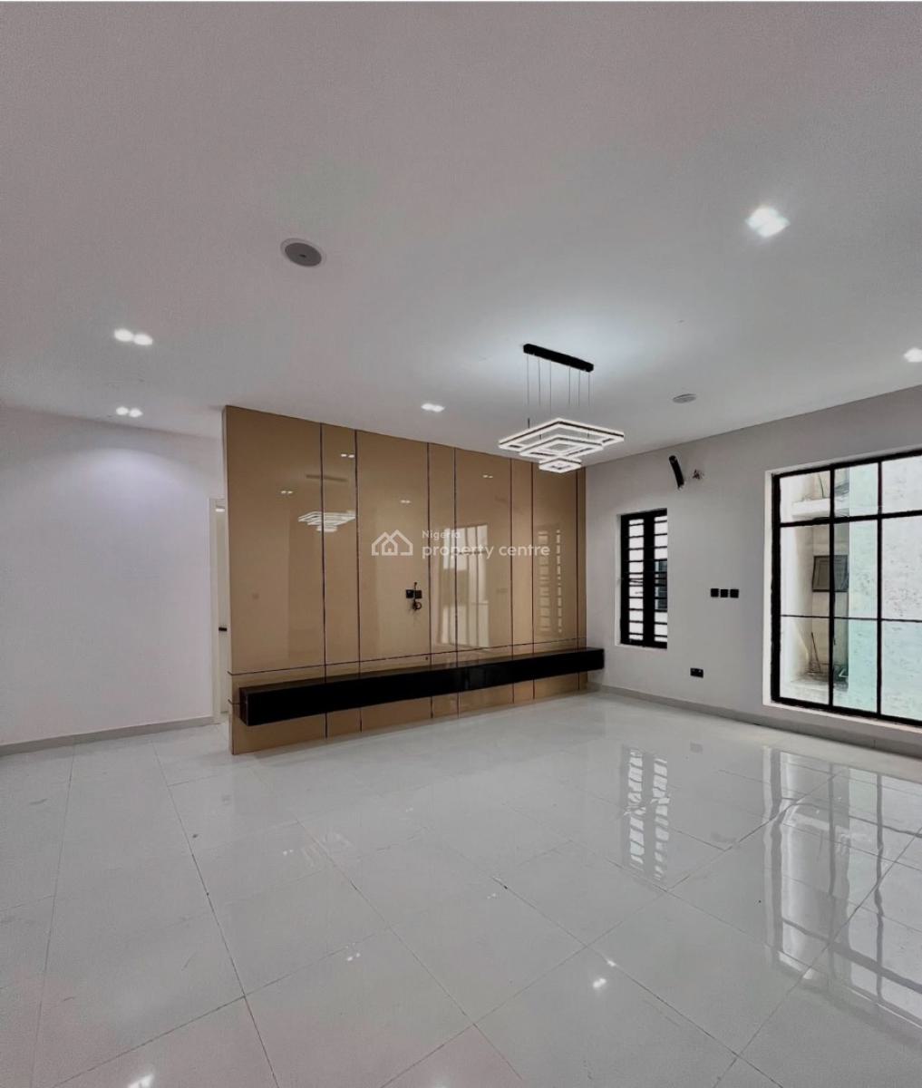 Luxury 2 Bedroom Apartment, Ologolo, Lekki, Lagos, Flat / Apartment for Sale