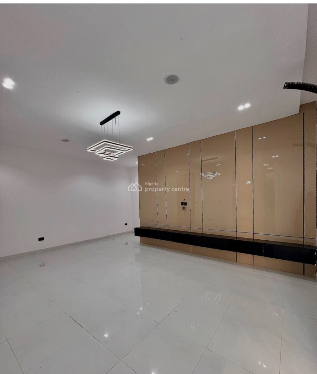 Luxury 2 Bedroom Apartment, Ologolo, Lekki, Lagos, Flat / Apartment for Sale