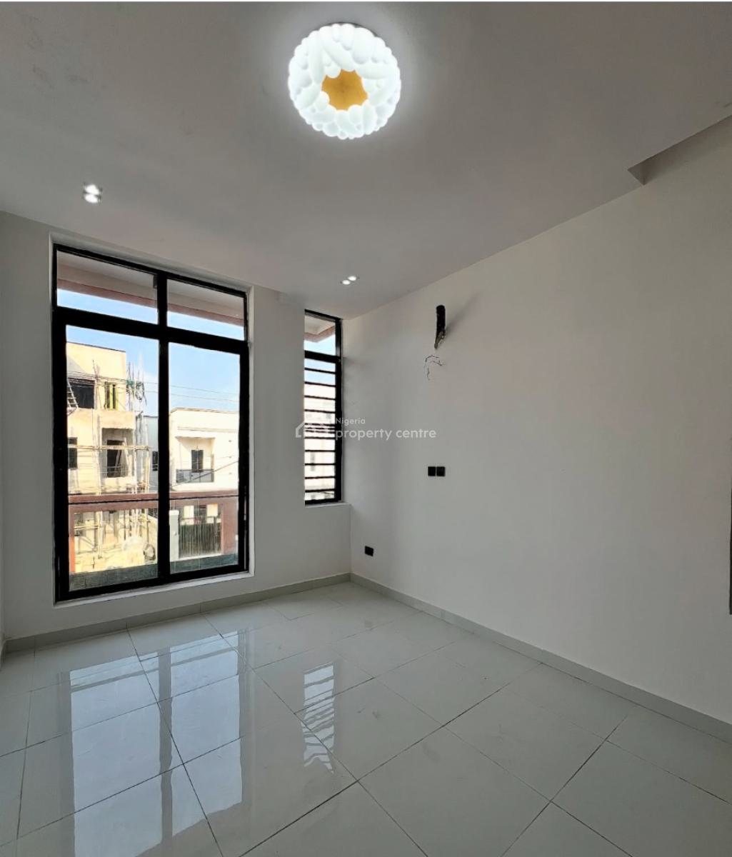 Luxury 2 Bedroom Apartment, Ologolo, Lekki, Lagos, Flat / Apartment for Sale