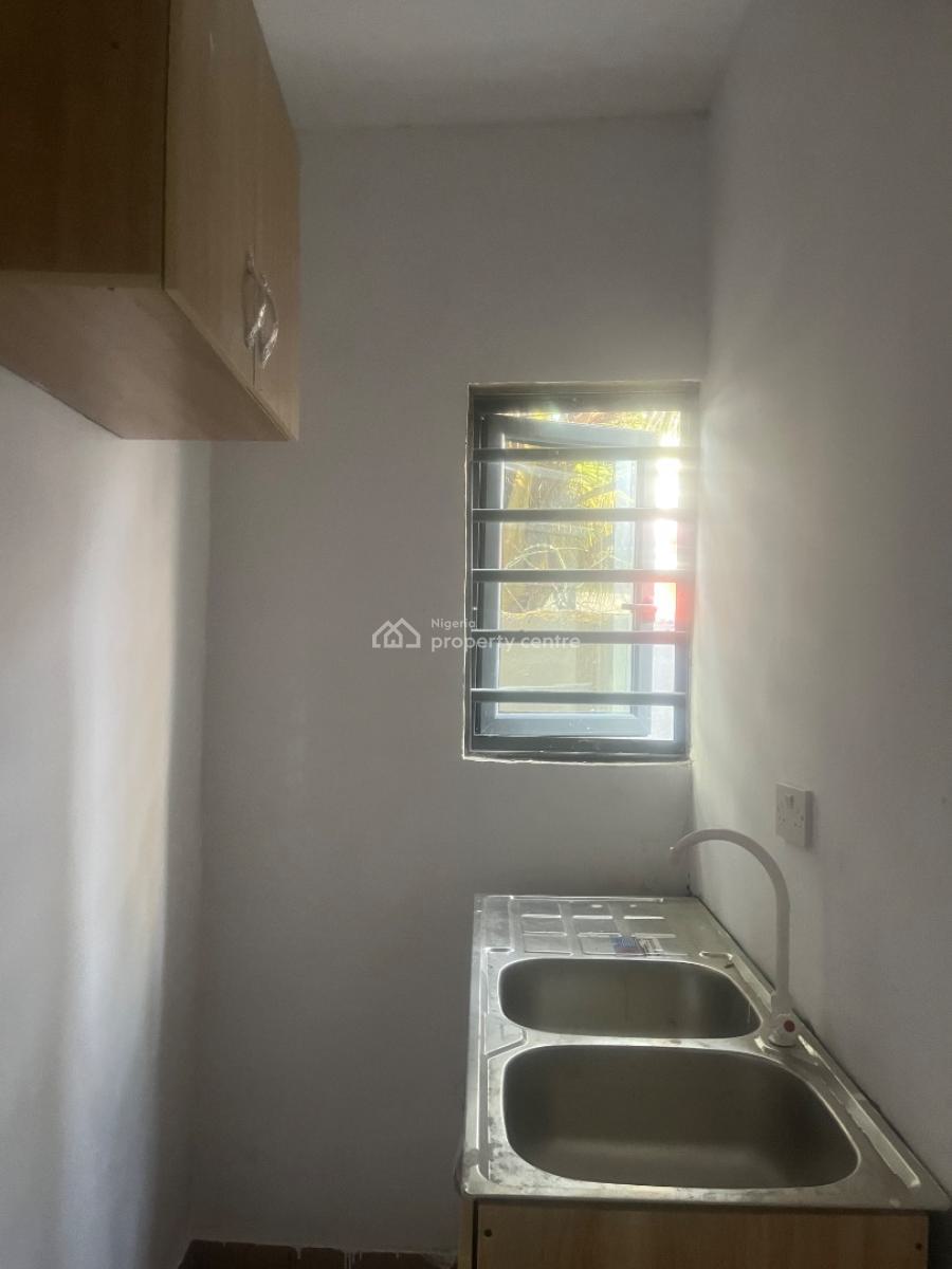 Self Contain, Victory Estate, Ogombo, Ajah, Lagos, Self Contain (single Rooms) for Rent