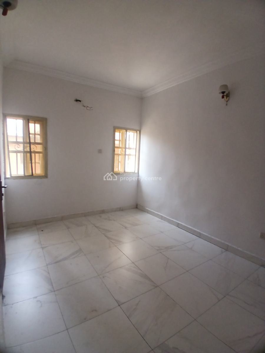 Fantastic 3 Bedroom Apartment, Opposite Ocean Palm Estate, Lekki Phase 2, Lekki, Lagos, Flat / Apartment for Rent