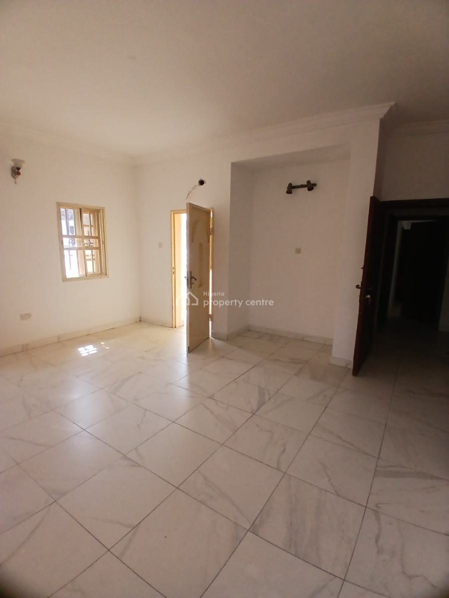 Fantastic 3 Bedroom Apartment, Opposite Ocean Palm Estate, Lekki Phase 2, Lekki, Lagos, Flat / Apartment for Rent