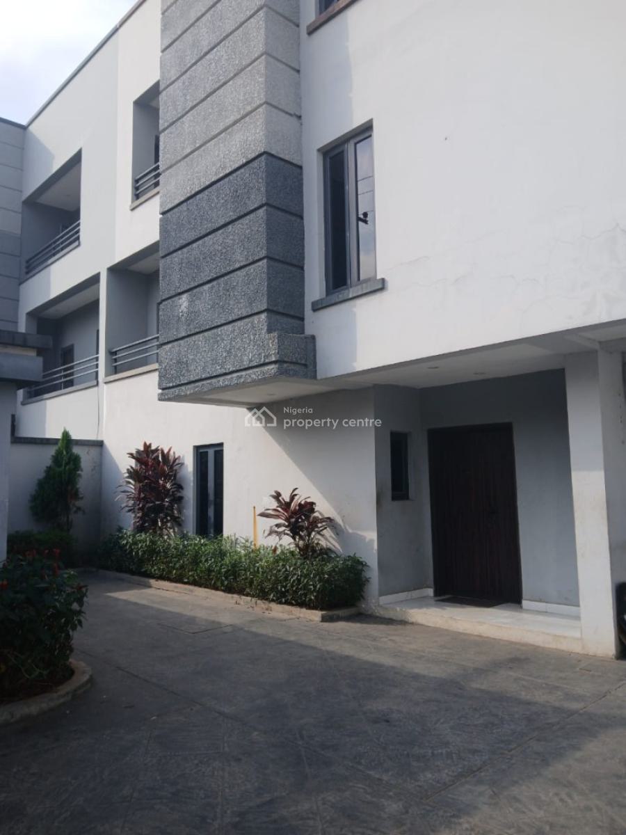 5bedroom Semi-detached House with One Room Staff Quarters., Ikeja Gra, Ikeja, Lagos, Flat / Apartment for Rent