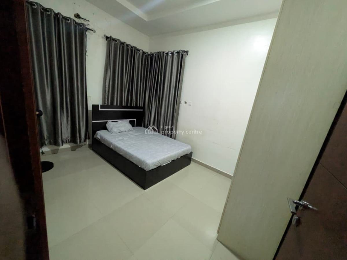 Room in Shared Apartment, Royal Pine Estate, Lafiaji, Lekki, Lagos, Self Contain (single Rooms) for Rent