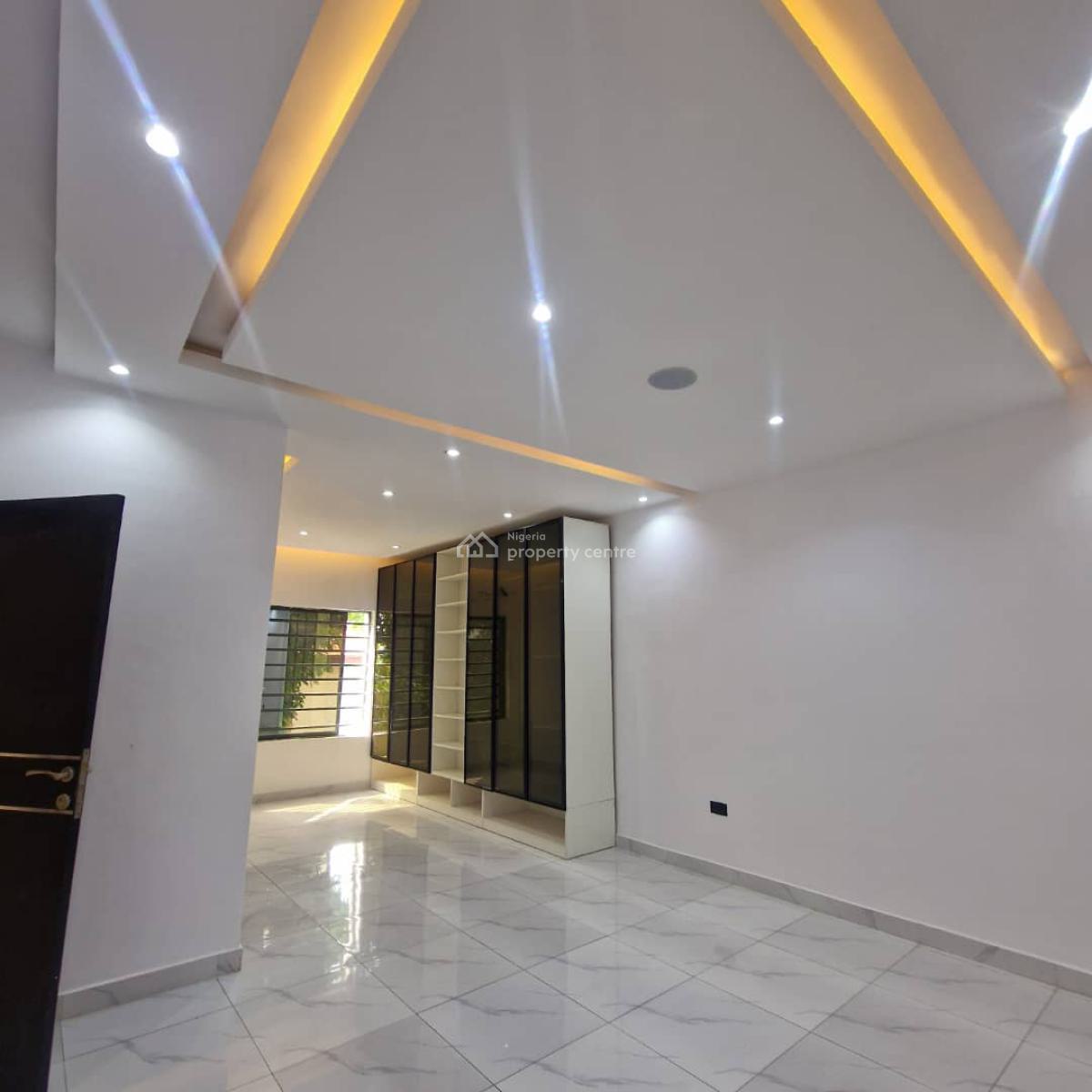 Newly Built 3 Bedroom Apartment with a Room Bq, Lekki Phase 1, Lekki, Lagos, Flat / Apartment for Rent