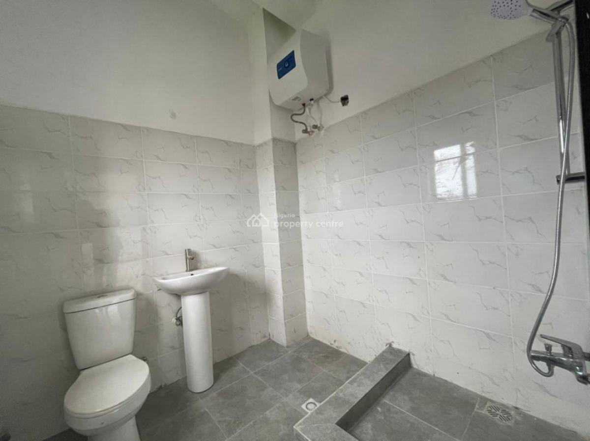 Unfurnished 3 Bedroom Apartment with Bq, By Elf, Lekki Phase 1, Lekki, Lagos, Flat / Apartment for Rent