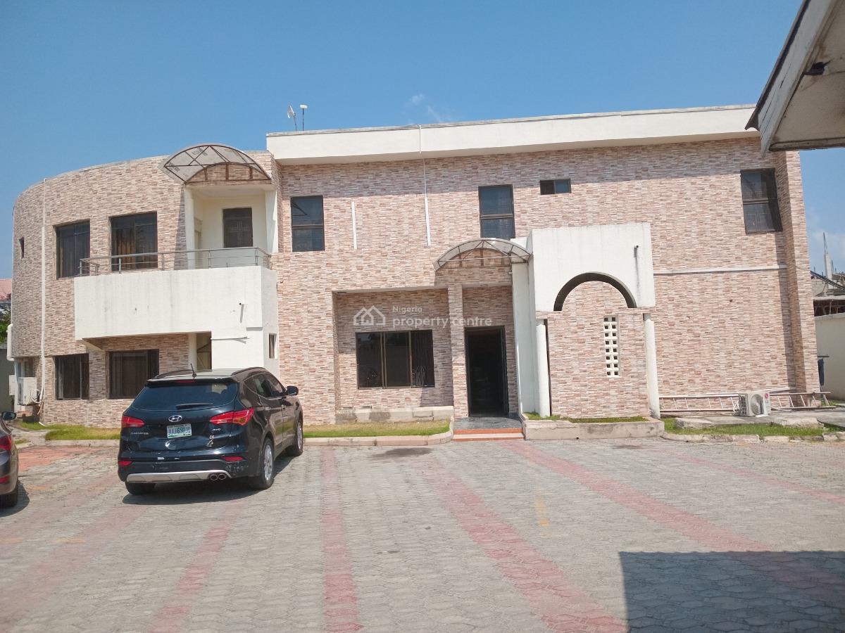 Spacious 2 Bedroom Flat, Lekki, Lagos, Flat / Apartment for Rent