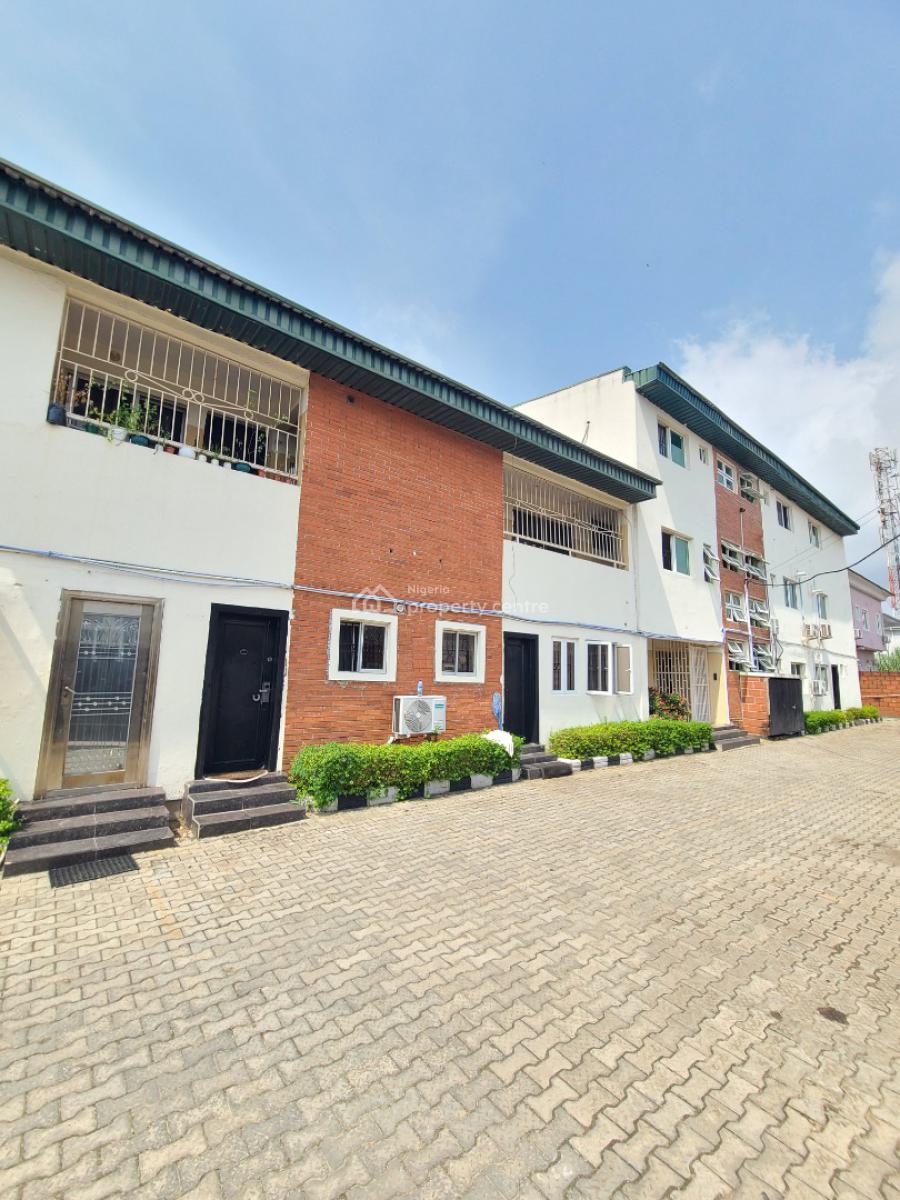 a Room & Parlor/ Mini Flat_ Upstairs, Agungi, Lekki, Lagos, Mini Flat (room and Parlour) for Rent