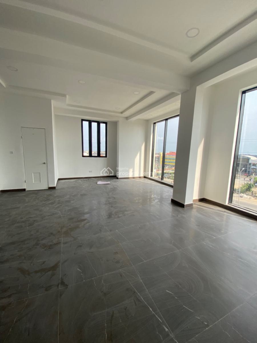 Office Space for Boutique, Restaurant,showing Room and Pharmacy/salon, Ikota Lekki, Ikota, Lekki, Lagos, Plaza / Complex / Mall for Rent