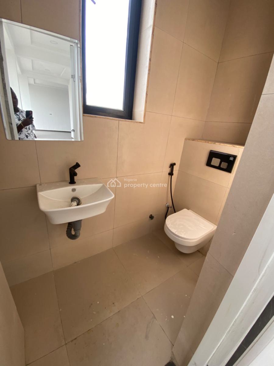 Office Space for Boutique, Restaurant,showing Room and Pharmacy/salon, Ikota Lekki, Ikota, Lekki, Lagos, Plaza / Complex / Mall for Rent