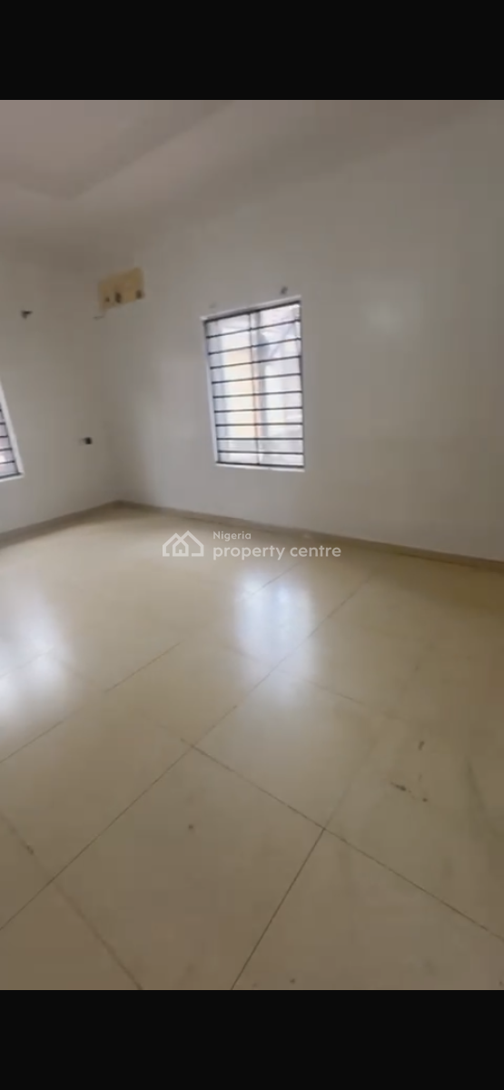 Luxury Mini Flat  Very Spacious to Share a Kitchen, Ikota Villa Estate , in a Serene Environment, Ikota, Lekki, Lagos, Mini Flat (room and Parlour) for Rent