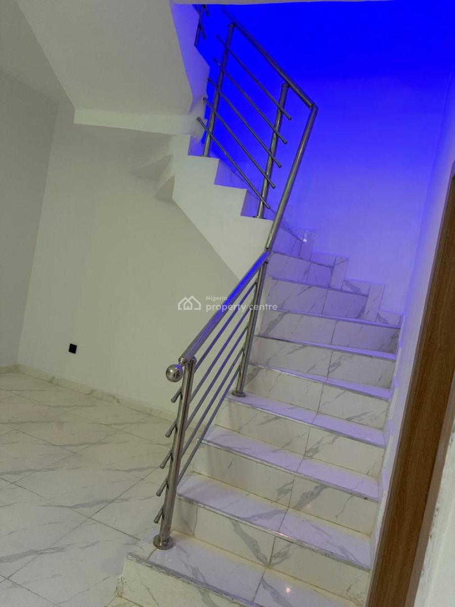 Awoof Distress Lovely 4bedroom Terrace Duplex, Abraham Adesanya  Secured Estate, Ajah, Lagos, Terraced Duplex for Sale