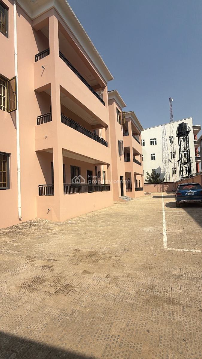 Luxury Premium  3-bedroom Flat , Bq in a Highly Secured Estate, Gilmore, Jahi, Abuja, Flat / Apartment for Rent