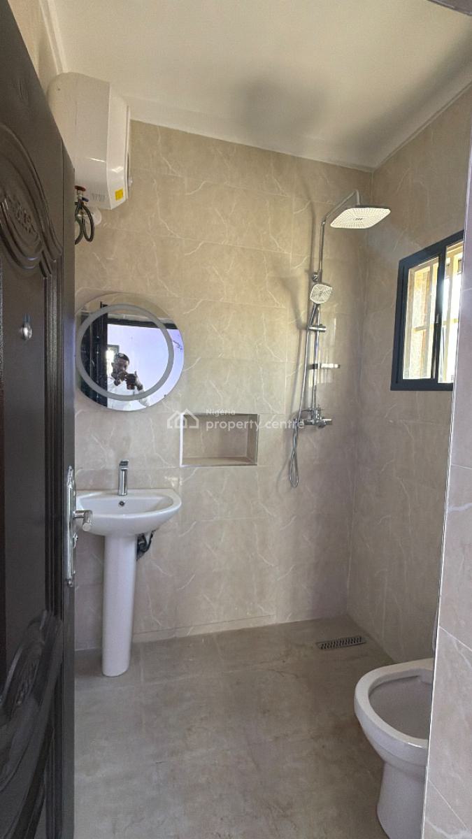 Luxury Premium  3-bedroom Flat , Bq in a Highly Secured Estate, Gilmore, Jahi, Abuja, Flat / Apartment for Rent