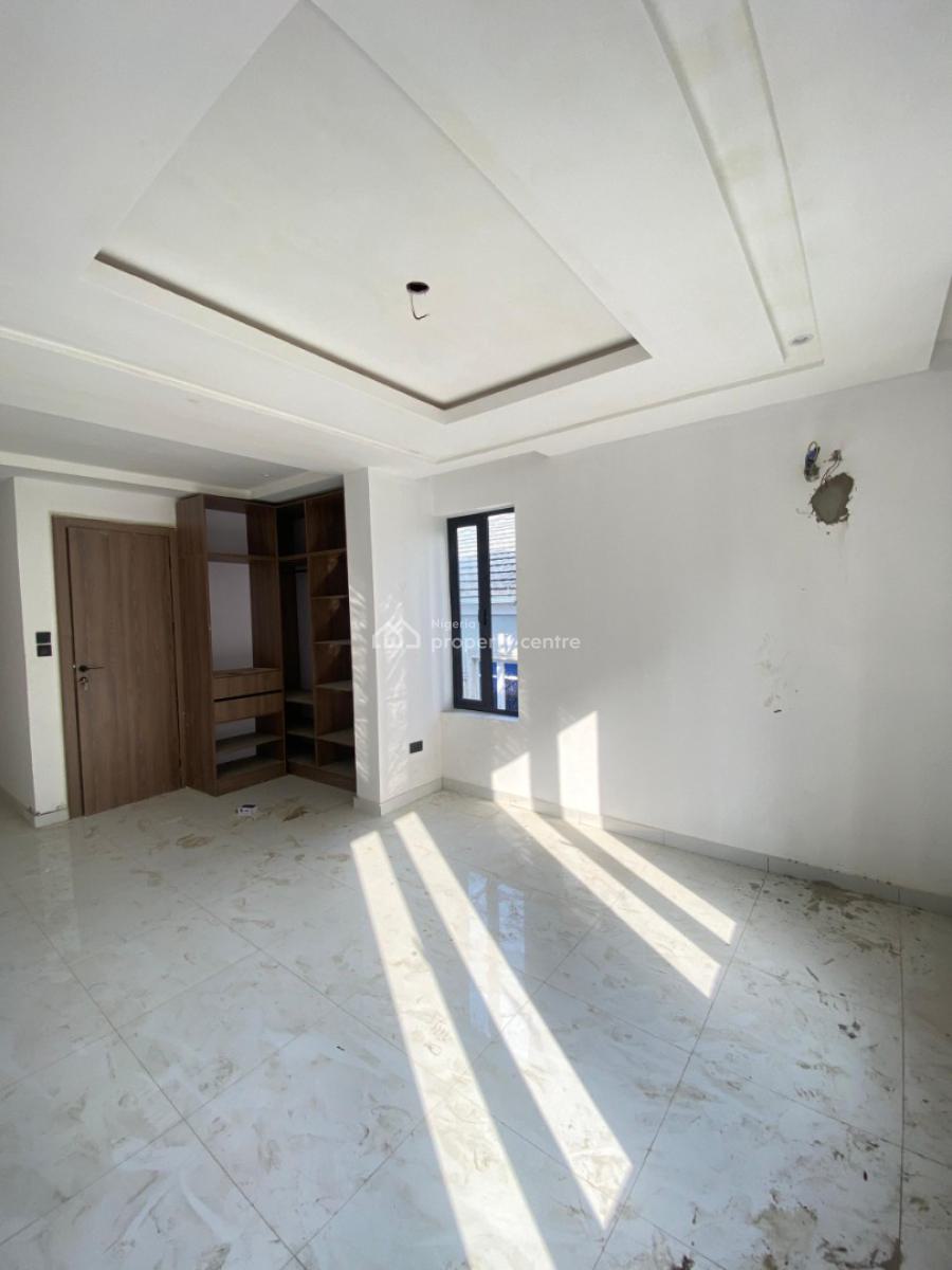 Nicely Built 2 Bedroom Apartment, Ikate Elegushi, Lekki, Lagos, Flat / Apartment for Sale