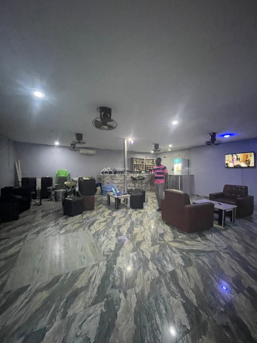 Fully Equipped Lounge and Bar with Solar Power, Sangotedo, Ajah, Lagos, Restaurant / Bar for Rent