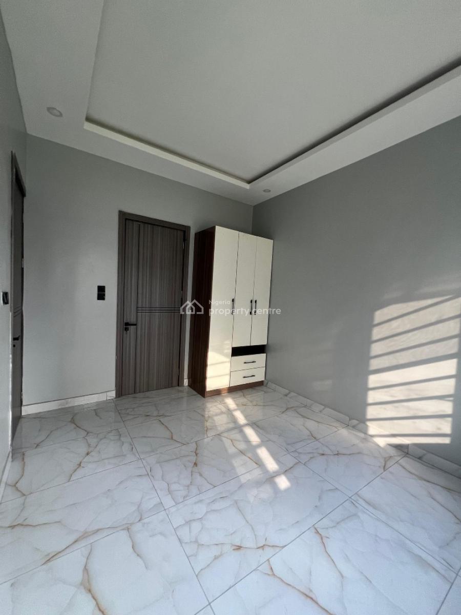 2bedroom Apartment, Lekki Phase 1, Lekki, Lagos, Flat / Apartment for Rent