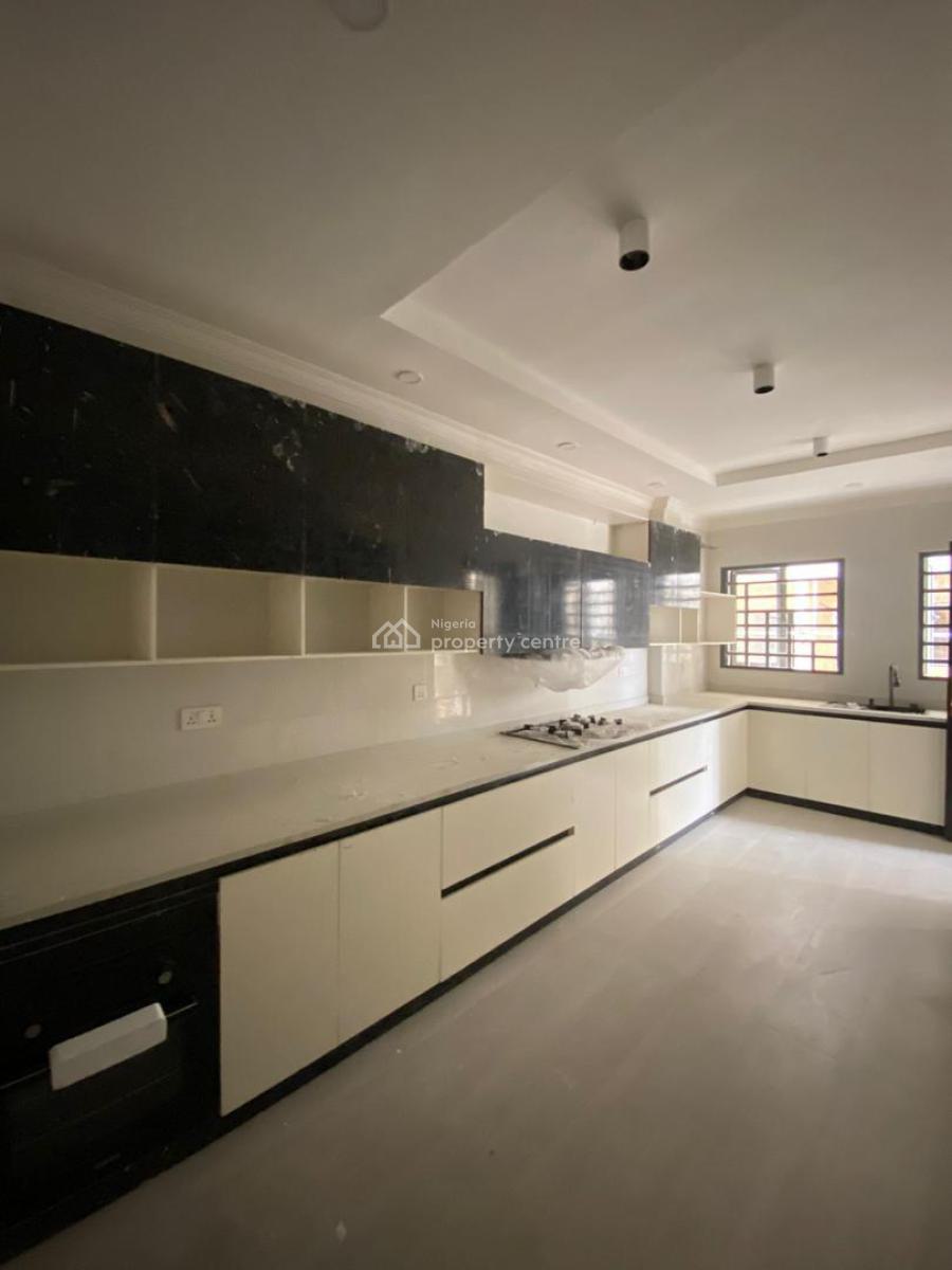 4 Bedroom Apartment with Boys Quarters, Lekki Phase 1, Lekki, Lagos, Flat / Apartment for Sale