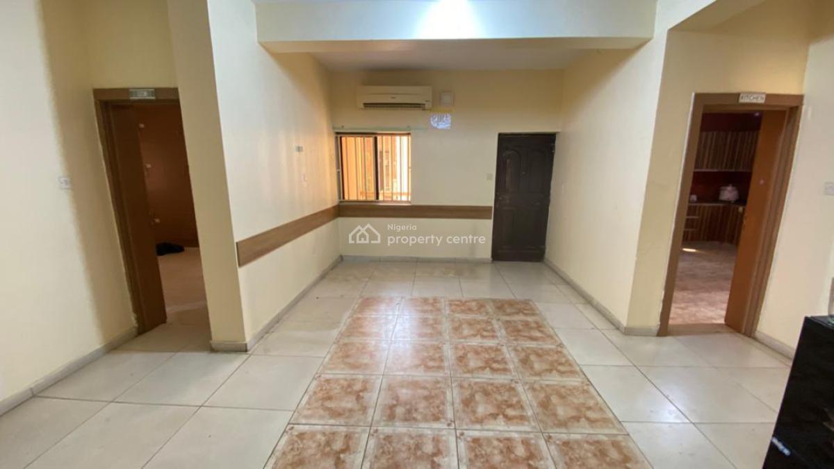 Well Renovated 5 Bedroom Fully Detached Mansion with 2room Bq, Maitama Abuja Diplomatic Zone, Maitama District, Abuja, Detached Duplex for Rent