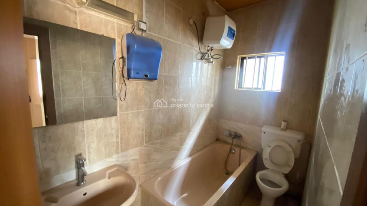 Well Renovated 5 Bedroom Fully Detached Mansion with 2room Bq, Maitama Abuja Diplomatic Zone, Maitama District, Abuja, Detached Duplex for Rent