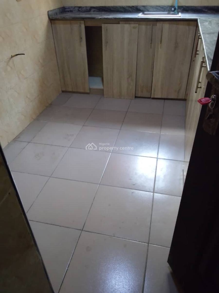 Lovely 2  Bedroom Flat (downstairs)  Available at Itedo Estate, Itedo Estate, Lekki Phase 1, Lekki, Lagos, Flat / Apartment for Rent