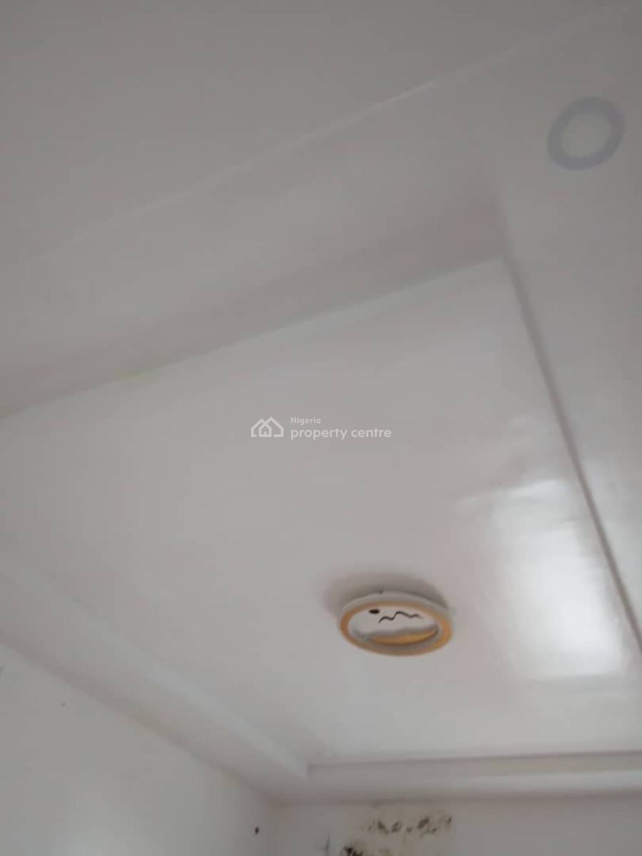 Lovely 2  Bedroom Flat (downstairs)  Available at Itedo Estate, Itedo Estate, Lekki Phase 1, Lekki, Lagos, Flat / Apartment for Rent