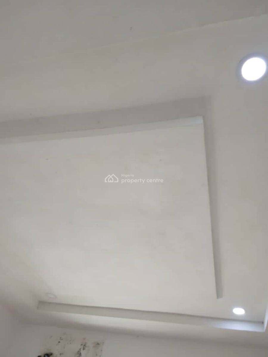 Lovely 2  Bedroom Flat (downstairs)  Available at Itedo Estate, Itedo Estate, Lekki Phase 1, Lekki, Lagos, Flat / Apartment for Rent