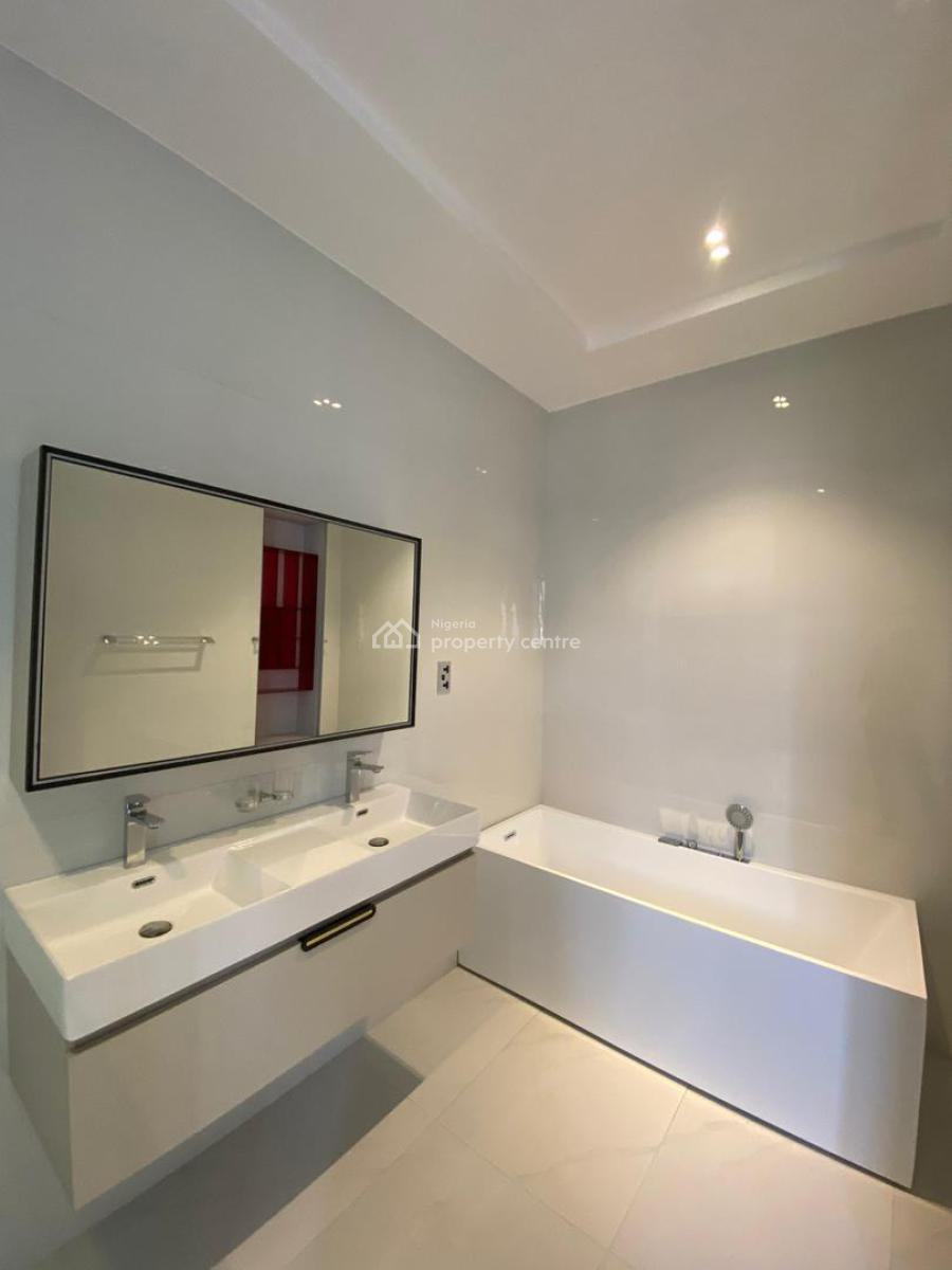 Spacious 5-bedroom Fully Detached Duplex with Bq & Swimming Pool, Lekki Phase 1, Lekki, Lagos, Detached Duplex for Sale