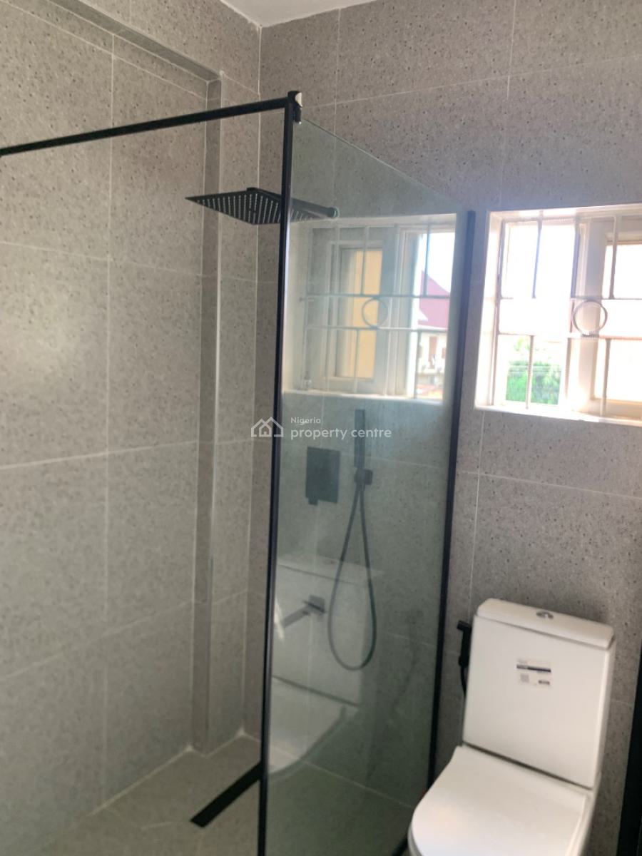 Distressed Luxury 3 Bedroom Flat, Off Alfa Beach Road, Igbo Efon, Lekki, Lagos, Block of Flats for Sale