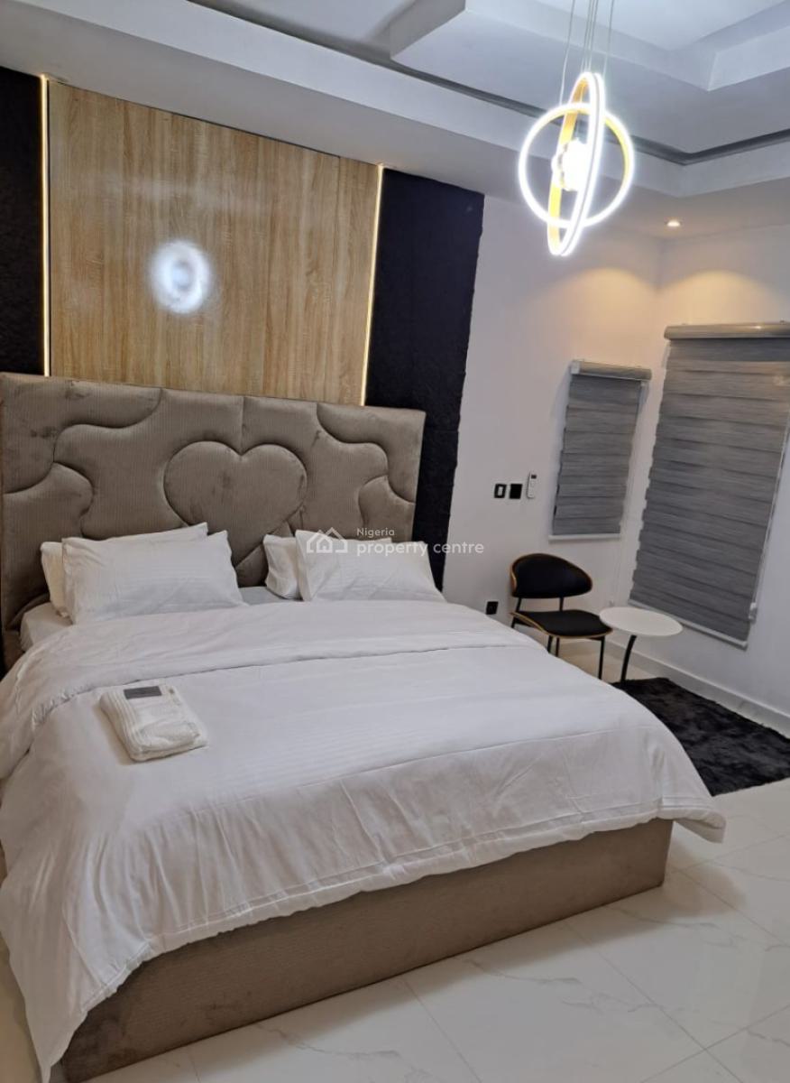 Well-managed 2 Bedroom in Cedar County Estate, Sangotedo, 05 Dr Efosa, Cedar County, Hotbread Bustop, Thera Peace, Sangotedo, Ajah, Lagos, Flat / Apartment Short Let