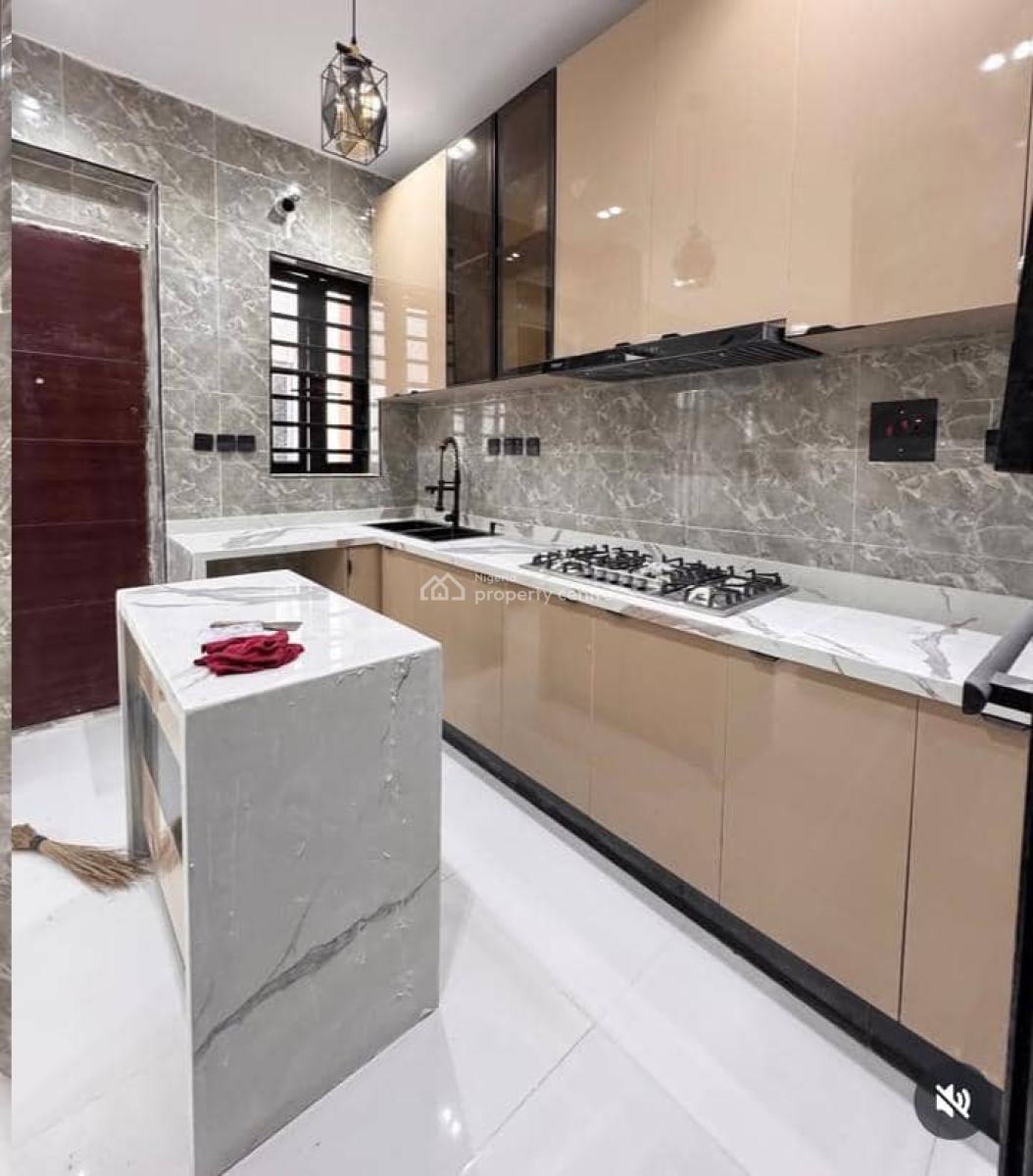 Luxury  2bedroom Apartment, Ologolo, Lekki, Lagos, Flat / Apartment for Rent