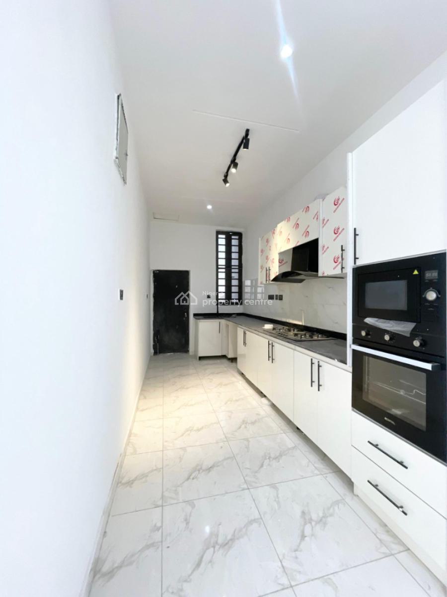 Spacious  2bedroom Flat, Ologolo, Lekki, Lagos, Flat / Apartment for Rent