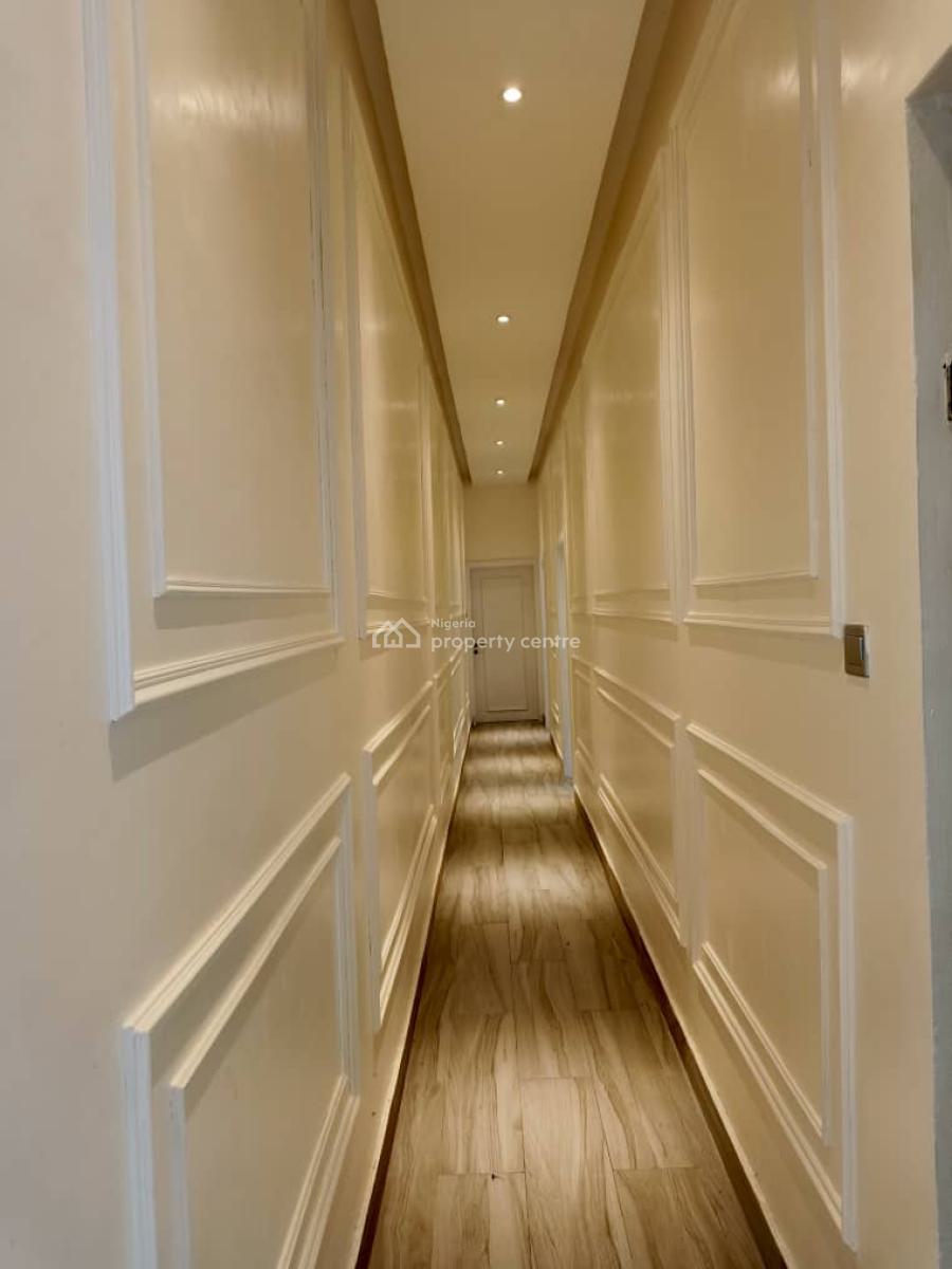 Luxury Well Remodeled Serviced 3 Bedroom Penthouse Apartment Plus Bq, Off Bourdillon Road, Old Ikoyi, Ikoyi, Lagos, Flat / Apartment for Rent