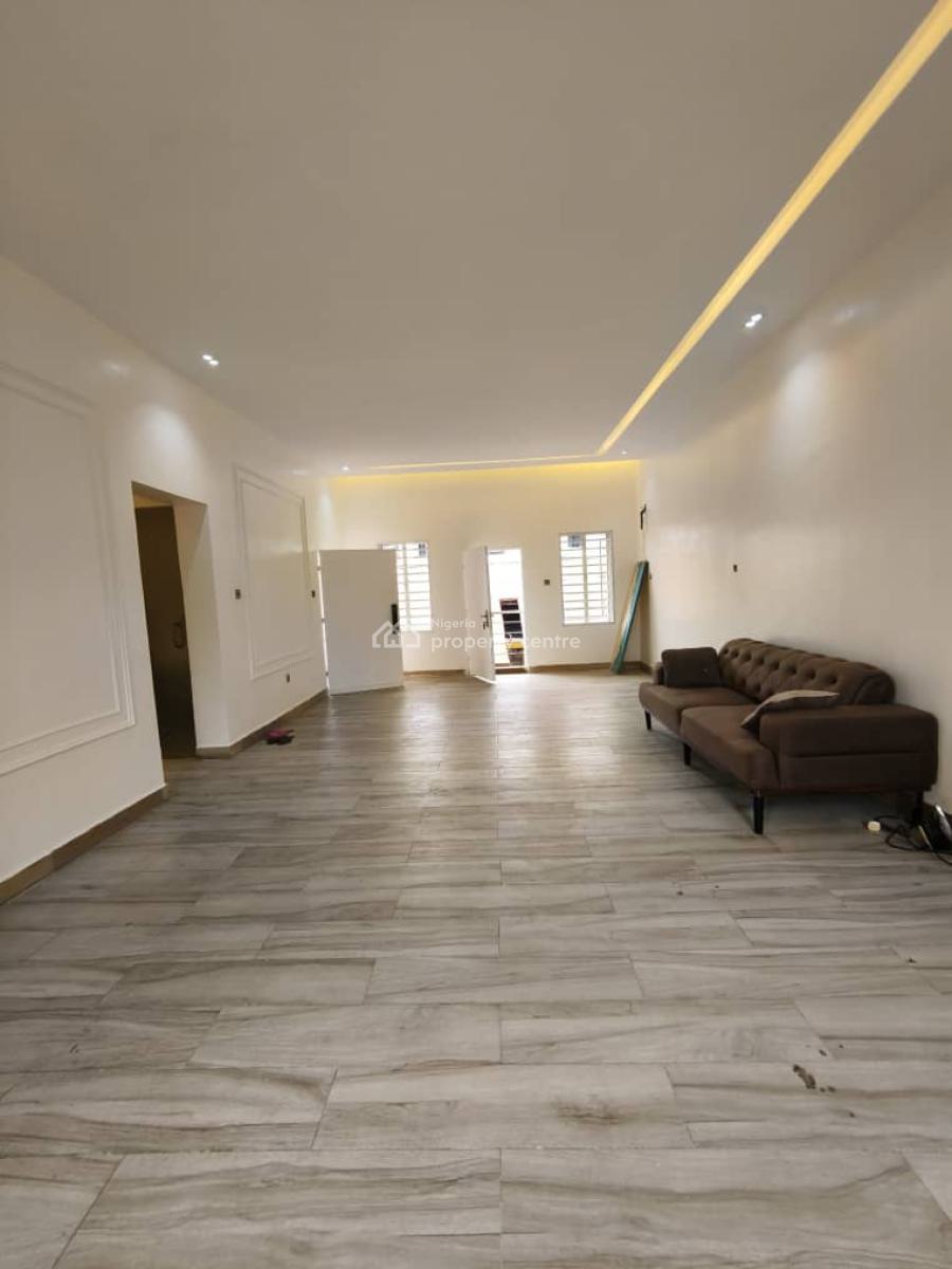 Luxury Well Remodeled Serviced 3 Bedroom Penthouse Apartment Plus Bq, Off Bourdillon Road, Old Ikoyi, Ikoyi, Lagos, Flat / Apartment for Rent