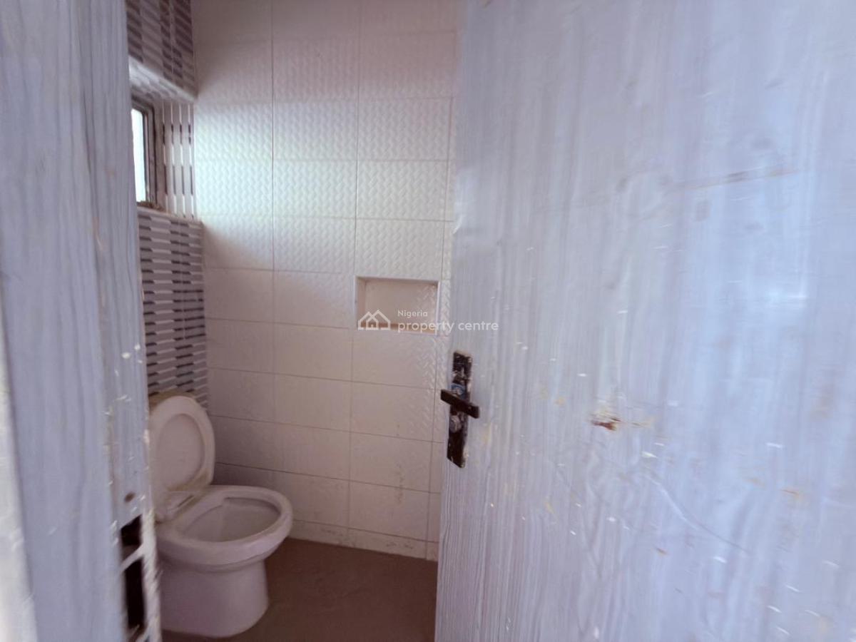 Gaduwa Listing 3 Beds Terrace with a Bq  Fully Finished, Gaduwa, Abuja, Terraced Duplex for Sale