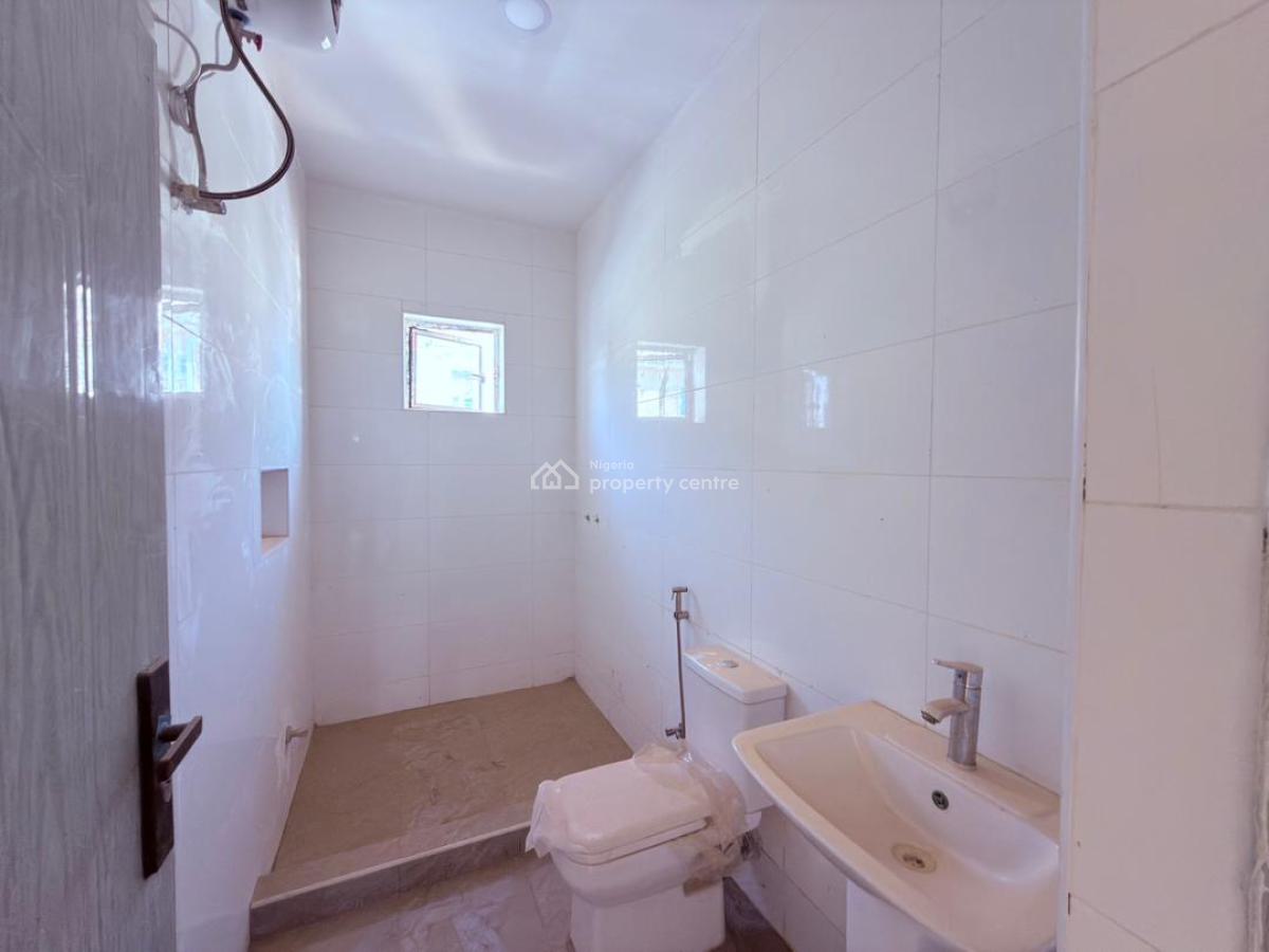 Gaduwa Listing 3 Beds Terrace with a Bq  Fully Finished, Gaduwa, Abuja, Terraced Duplex for Sale